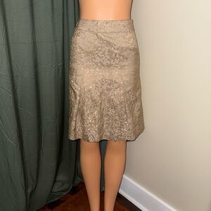 NWT - Ann Taylor Textured Jacquard and Sequin Flounce Skirt – Size 0
